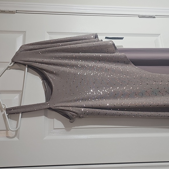 NWT R&M Mocha One-Shoulder Sequins Jumpsuit Size 18 - Picture 11 of 14